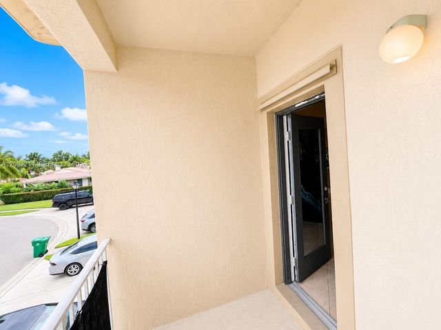 13221 SW 42nd St 8203, Miramar, FL 33027