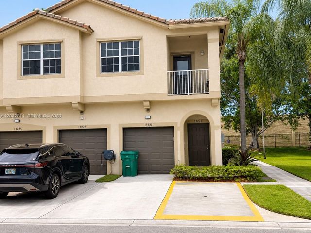 13221 SW 42nd St 8203, Miramar, FL 33027