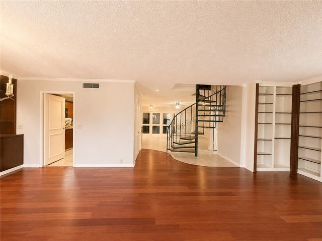 77 Townhouse 77, Corpus Christi, TX 78412