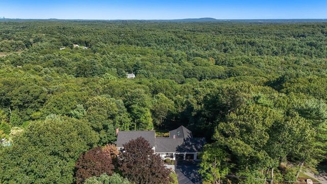 6 Tower Dr, Dover, MA 02030