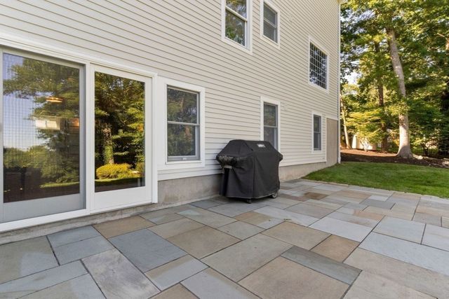 6 Tower Dr, Dover, MA 02030