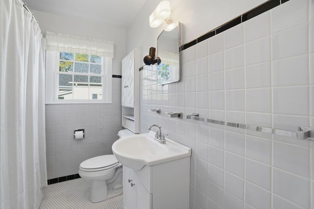 208 E Fairview Ave, Gafffney, SC 29341