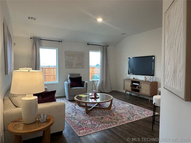 20508 Meadow Street, Kellyville, OK 74039