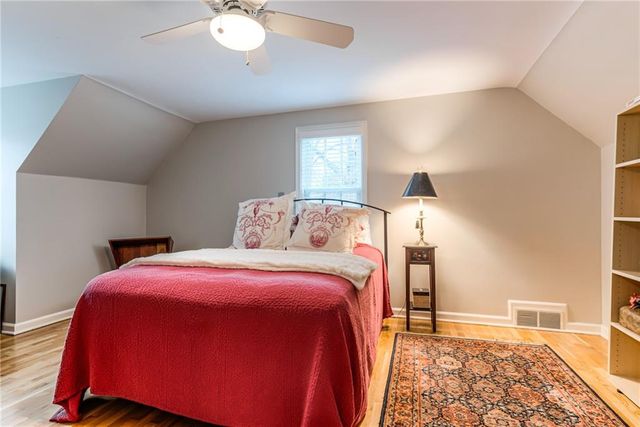 2032 W 96th Street, Leawood, KS 66206