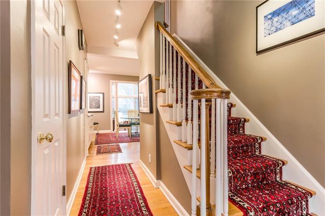 2032 W 96th Street, Leawood, KS 66206