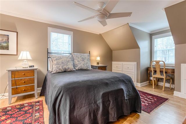 2032 W 96th Street, Leawood, KS 66206