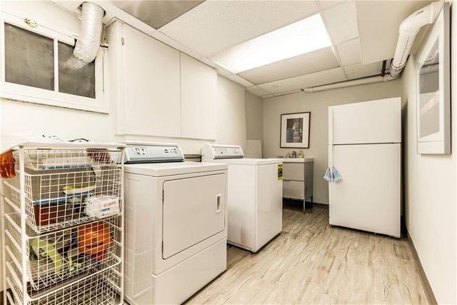 2032 W 96th Street, Leawood, KS 66206