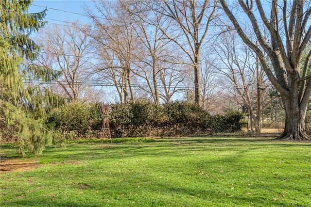 2032 W 96th Street, Leawood, KS 66206