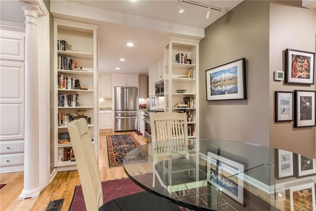 2032 W 96th Street, Leawood, KS 66206