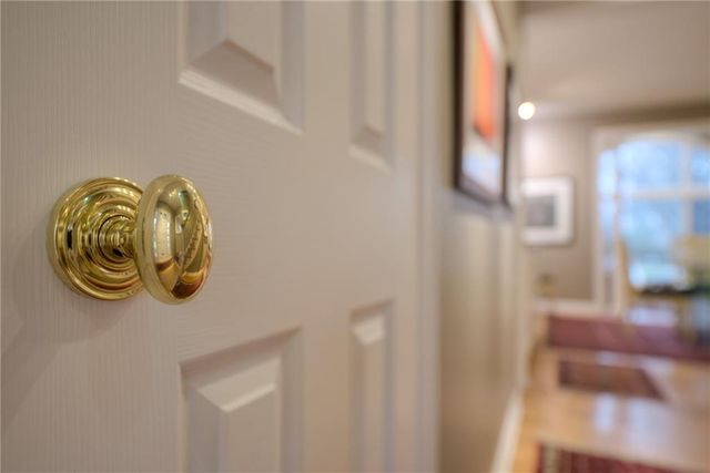 2032 W 96th Street, Leawood, KS 66206