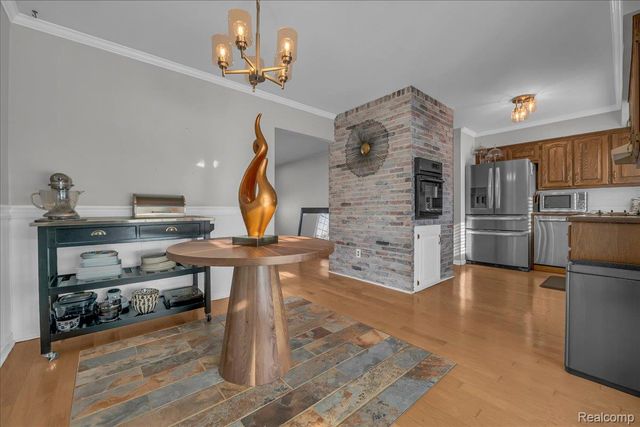 33027 Meadowlark Street, Farmington, MI 48336