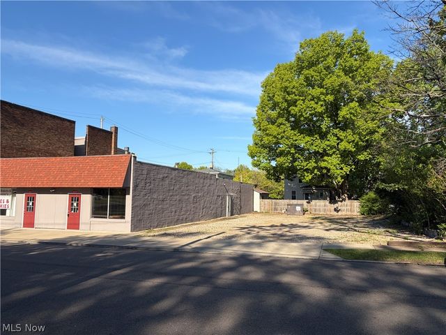 405 Parkview Street NE, Massillon, OH 44646