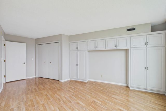 1021 Sibley Memorial Highway 204, Mendota Heights, MN 55118
