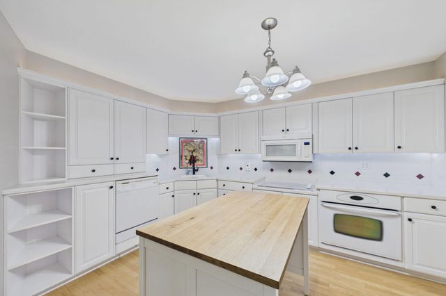 1021 Sibley Memorial Highway 204, Mendota Heights, MN 55118