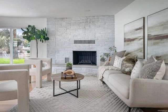 1505 Highgrove Drive, Escondido, CA 92027