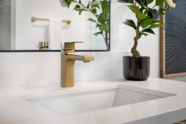 1505 Highgrove Drive, Escondido, CA 92027