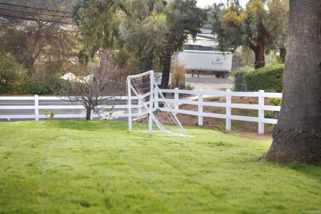 1505 Highgrove Drive, Escondido, CA 92027