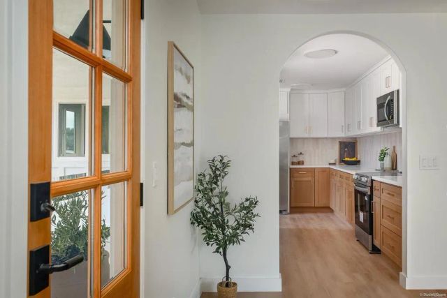 1505 Highgrove Drive, Escondido, CA 92027