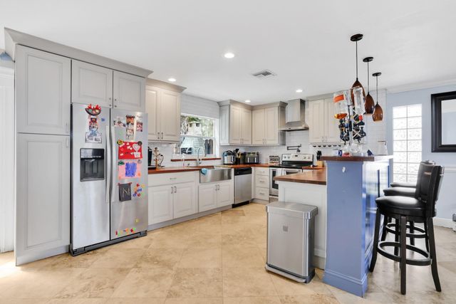 2640 NW 80th Ave, Margate, FL 33063