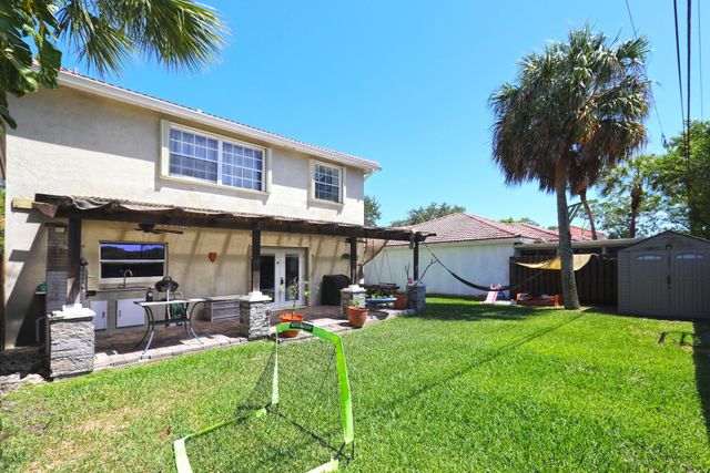 2640 NW 80th Ave, Margate, FL 33063