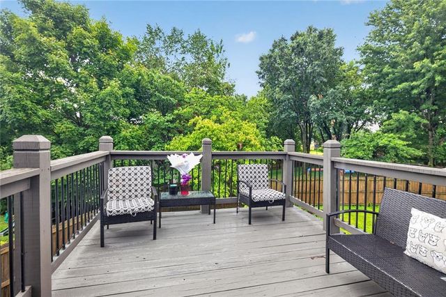 10307 NW 85th Court, Kansas City, MO 64153