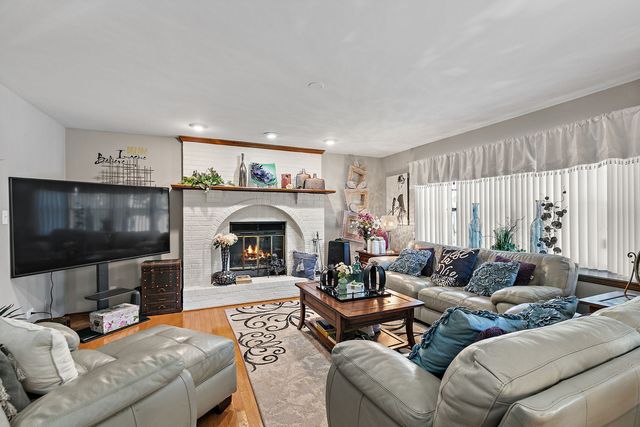 15410 Leclaire Avenue, Oak Forest, IL 60452