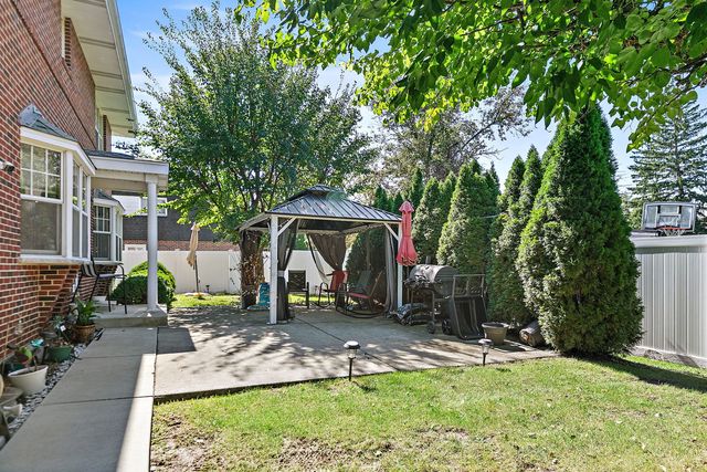 15410 Leclaire Avenue, Oak Forest, IL 60452
