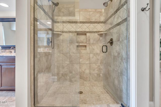 6041 Mentmore Place, Cary, NC 27519