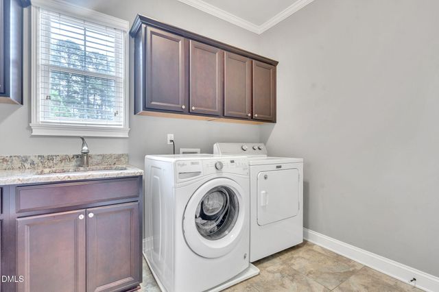 6041 Mentmore Place, Cary, NC 27519