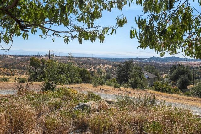 16177 Laurie Ann Lane, Redding, CA 96001