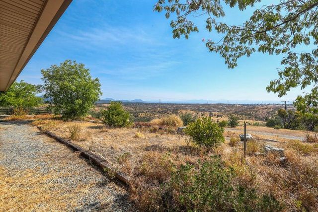16177 Laurie Ann Lane, Redding, CA 96001