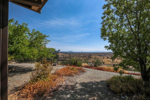 16177 Laurie Ann Lane, Redding, CA 96001