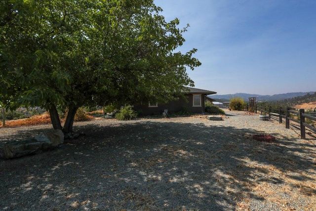 16177 Laurie Ann Lane, Redding, CA 96001