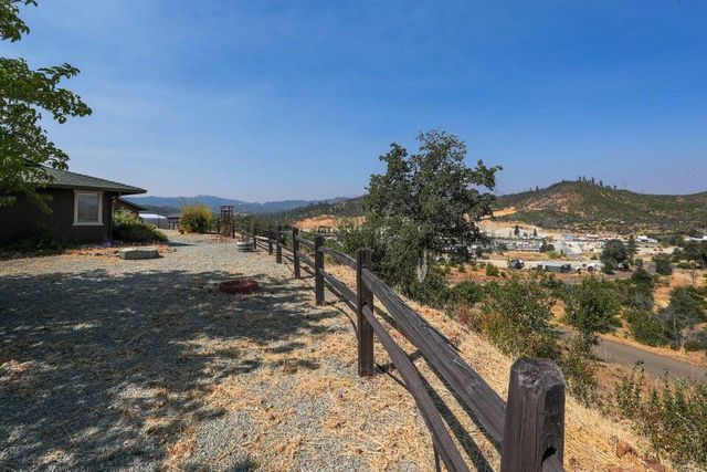 16177 Laurie Ann Lane, Redding, CA 96001