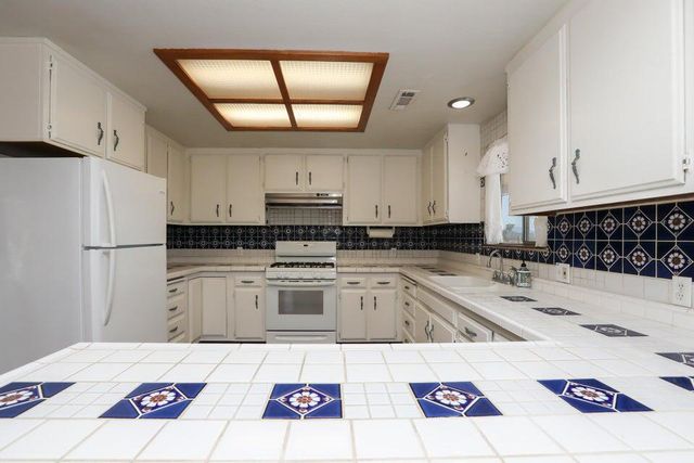 16177 Laurie Ann Lane, Redding, CA 96001