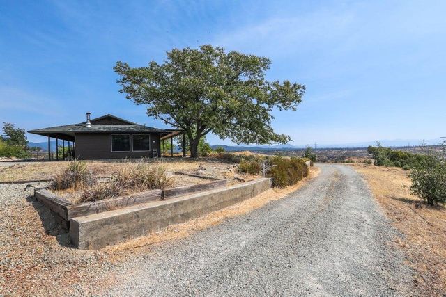 16177 Laurie Ann Lane, Redding, CA 96001