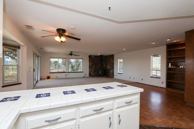 16177 Laurie Ann Lane, Redding, CA 96001