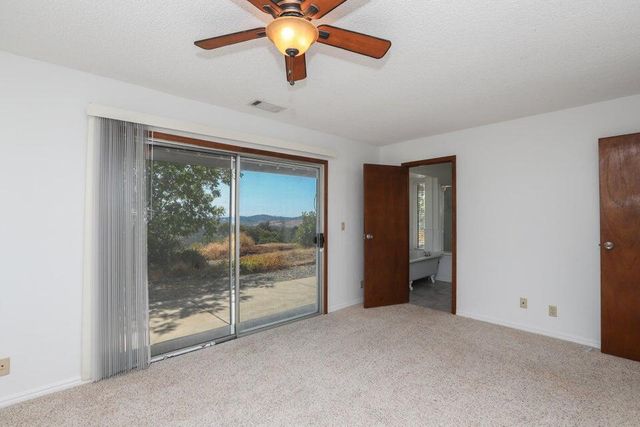 16177 Laurie Ann Lane, Redding, CA 96001