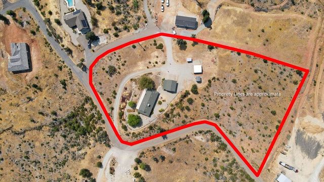 16177 Laurie Ann Lane, Redding, CA 96001