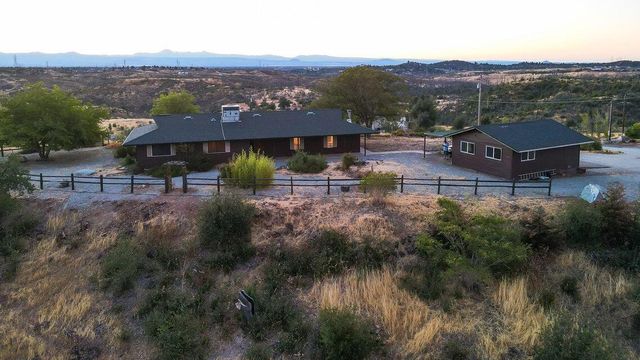 16177 Laurie Ann Lane, Redding, CA 96001