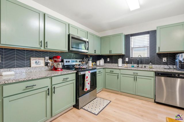1553 Austin Drive, Macon, GA 31217