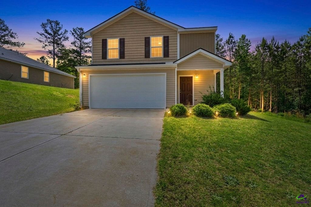 1553 Austin Drive, Macon, GA 31217