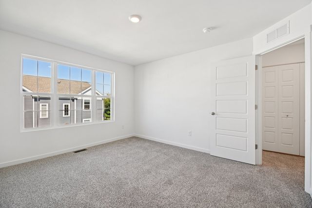 903 Briar Glen Court, Hampshire, IL 60140