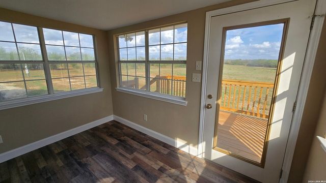 501 S Parker, Nixon, TX 78140