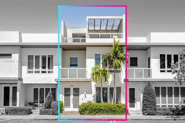 6308 NW 104th Path, Doral, FL 33178