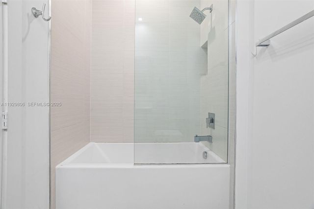 6308 NW 104th Path, Doral, FL 33178