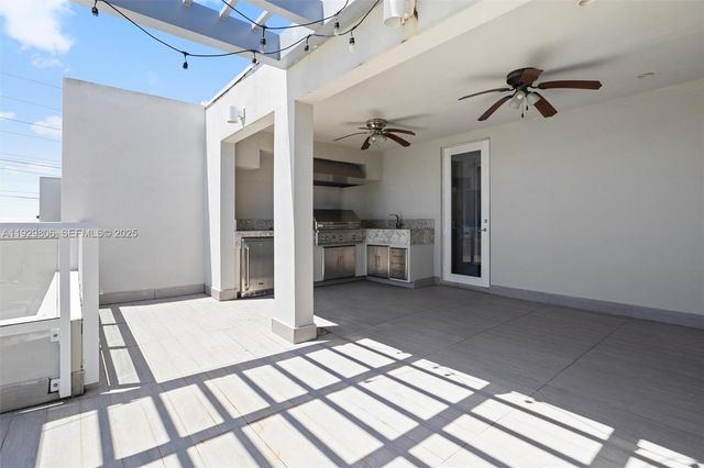 6308 NW 104th Path, Doral, FL 33178