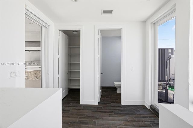 6308 NW 104th Path, Doral, FL 33178