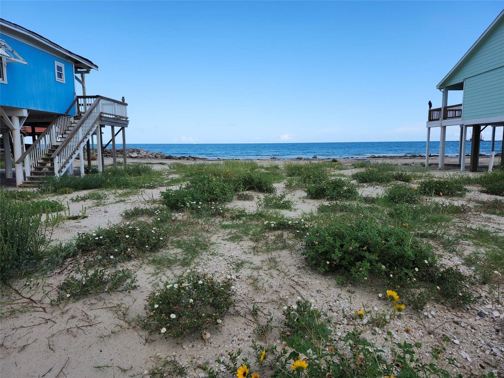 1111 White Cap Drive, Surfside Beach, TX 77541