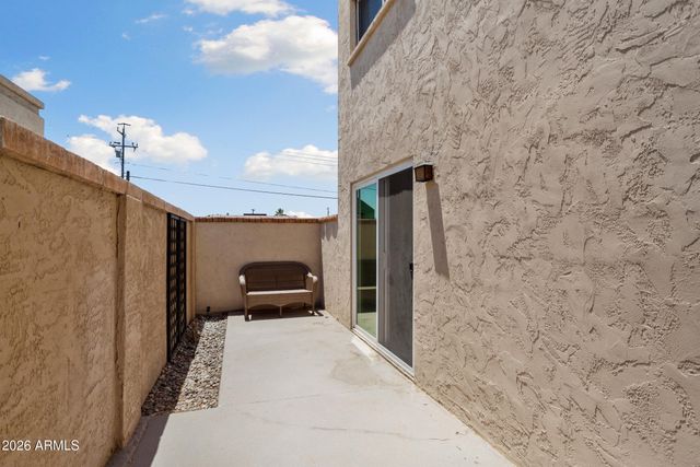 1320 E BETHANY HOME Road 102, Phoenix, AZ 85014